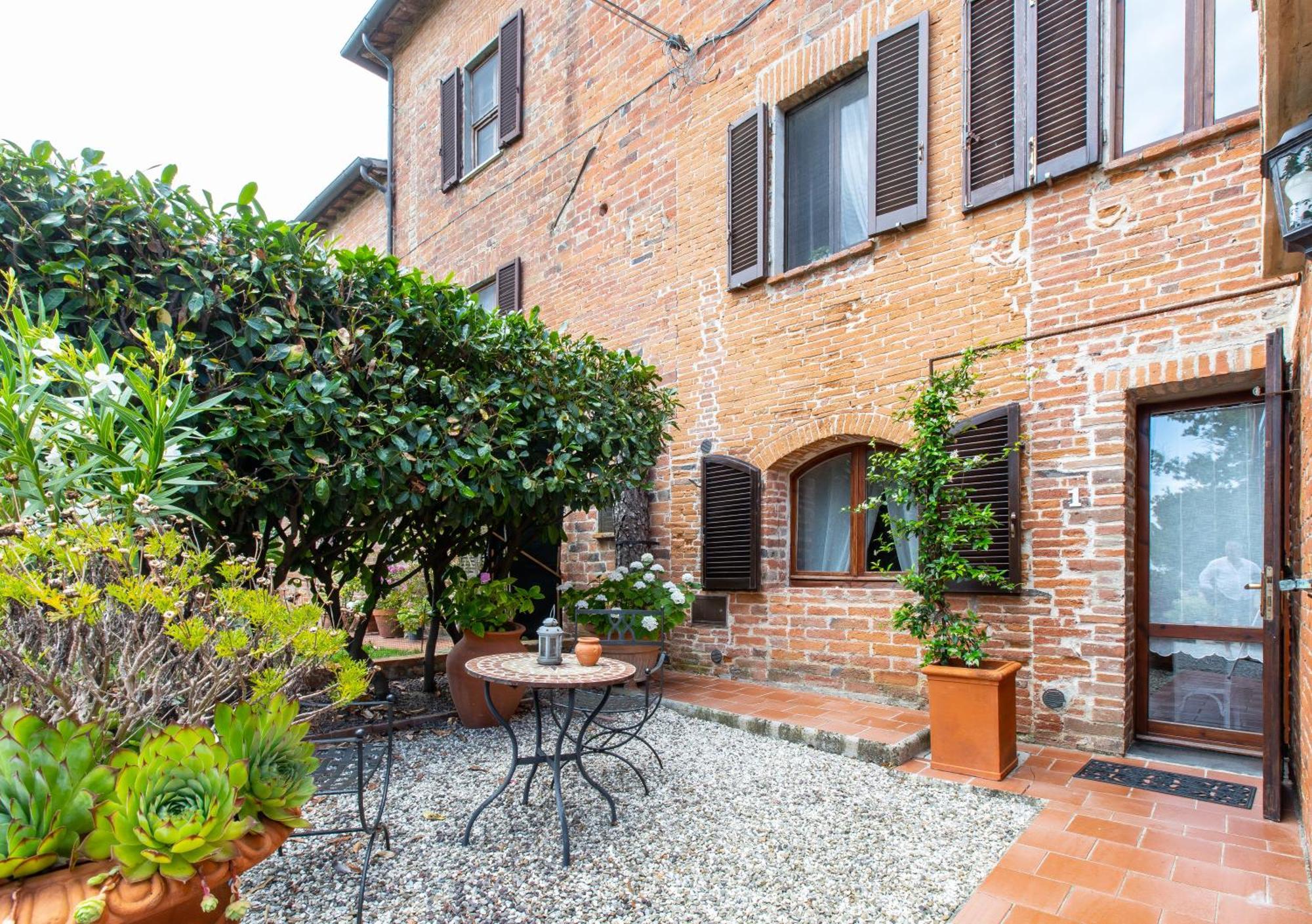 Agriturismo Palazzo Val Del Sasso Villastrada  Exteriér fotografie